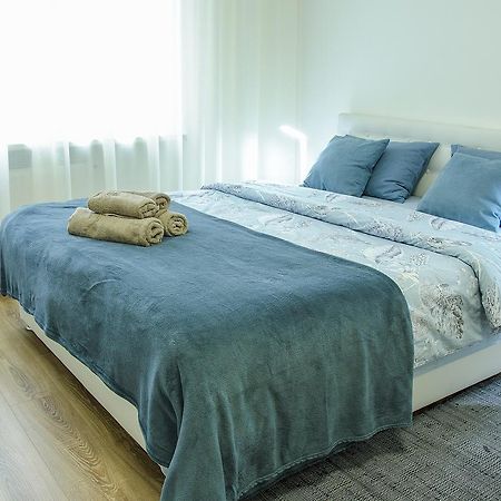Apartament Delux Light Apartman Kijev Kültér fotó